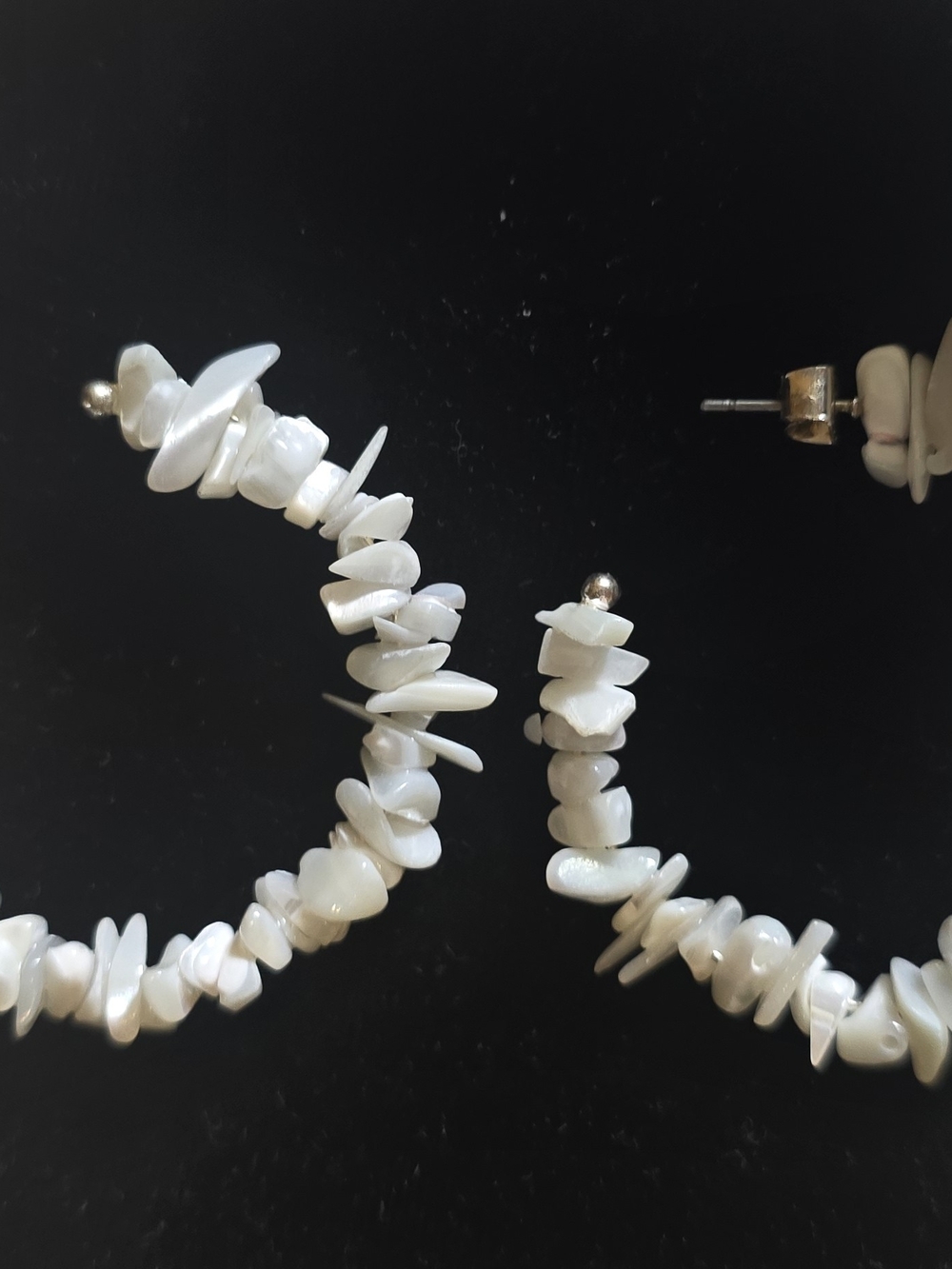 Lucky Brand White Shell Chip Hoop Earrings